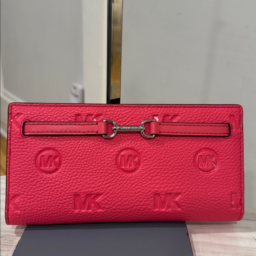 Michael Kors Bag Carson Pink Leather Embossed Logo Crossbody Wallet Set - Picture 8 of 17